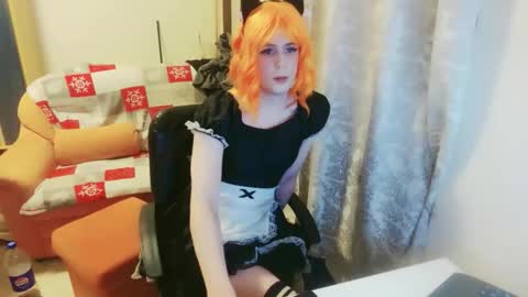 lilah_ts online show from 10/23/25, 09:13