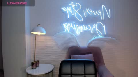 Lila West online show from 12/29/24, 10:23