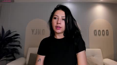 Lila West online show from 03/04/25, 12:01