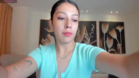 Lila West online show from 09/11/25, 11:21