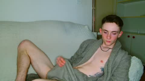 Snapshot of lilbearxxxx chatting on 05/19/26, 01:56 lilbearxxxx online show from 05/19/26, 01:56