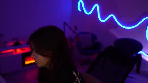 Rebecca online show from 03/06/26, 08:00