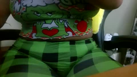 lilcutekitty_ online show from 11/18/25, 11:47