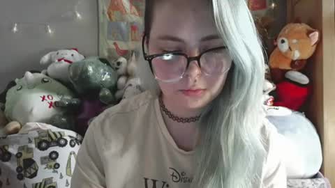 Snapshot of lilemmy1999 chatting on 07/20/26, 11:07 emily ryanson online show from 07/20/26, 11:07