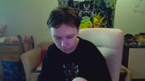 Snapshot of lileyfoxxx chatting on 12/09/24, 11:15 Lil online show from 12/09/24, 11:15
