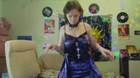 Snapshot of lileyfoxxx chatting on 03/06/25, 05:43 Lil online show from 03/06/25, 05:43