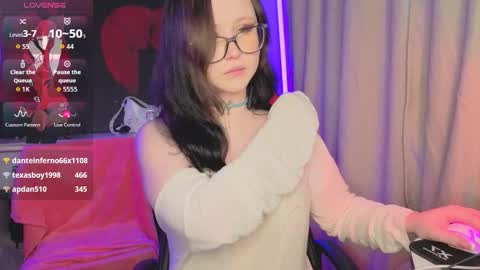 Nika and Lori online show from 09/22/25, 12:40