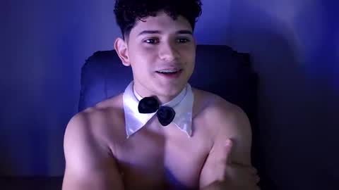 Snapshot of lilhotnando chatting on 10/14/25, 04:13 Fernando online show from 10/14/25, 04:13