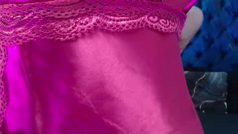 Lili online show from 11/21/25, 03:16