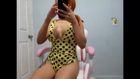 lili848744 online show from 06/06/26, 10:58