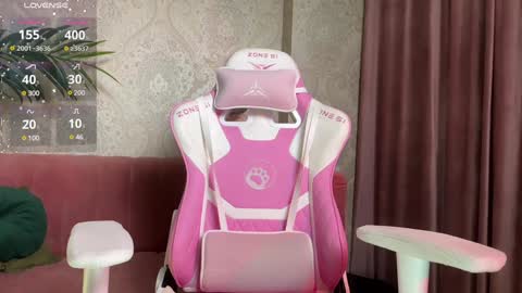 Lili online show from 01/08/25, 01:20