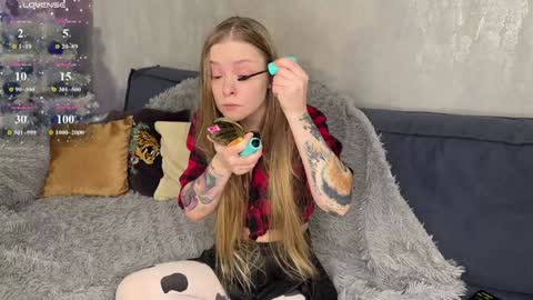 Lili online show from 02/05/26, 05:28