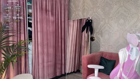 Lili online show from 03/16/26, 09:35