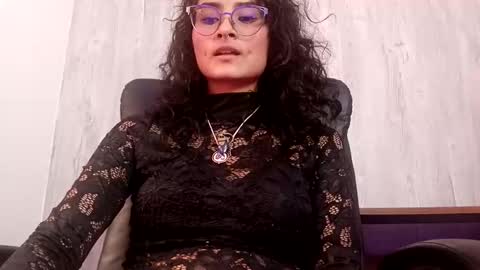 lili_clan online show from 09/18/25, 05:48