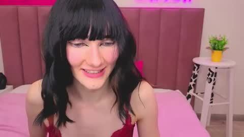 Lilli  follow me kiss online show from 05/28/26, 11:40