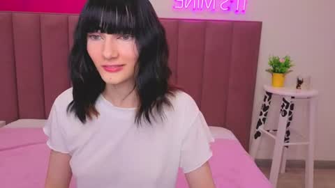 Snapshot of lili_flowerr chatting on 06/16/26, 11:46 Lilli follow me kiss online show from 06/16/26, 11:46