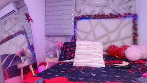 Lily online show from 02/14/26, 11:51