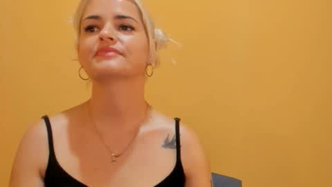 Lili online show from 03/06/26, 06:48