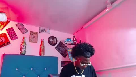 lili_roussi online show from 10/16/25, 02:23