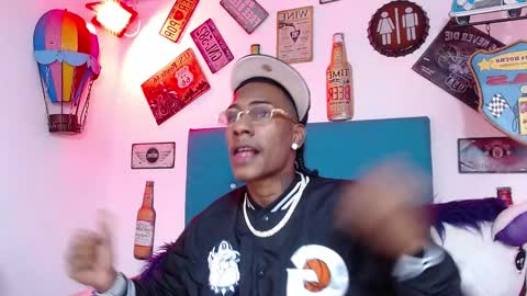 lili_roussi online show from 11/26/25, 08:10