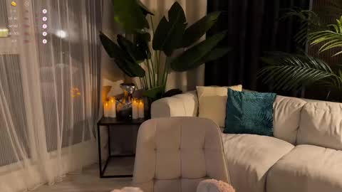 Snapshot of liliaah chatting on 11/06/25, 09:37 Lili Nude ONLY Ticket or Fansly online show from 11/06/25, 09:37