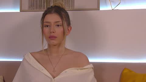 Snapshot of liliabianca chatting on 01/27/25, 12:37 Mia online show from 01/27/25, 12:37