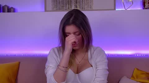 Snapshot of liliabianca chatting on 02/03/25, 03:38 Mia online show from 02/03/25, 03:38