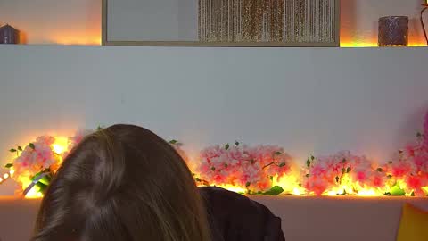 Snapshot of liliabianca chatting on 02/16/25, 09:37 Mia online show from 02/16/25, 09:37