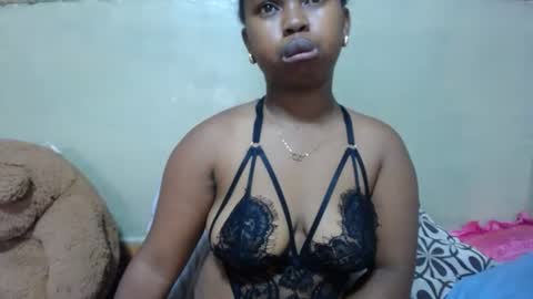 liliah online show from 11/26/25, 02:34