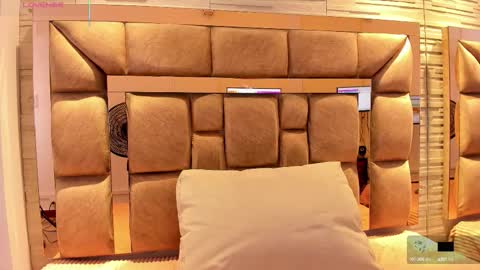 LILIAN  online show from 10/18/25, 07:03