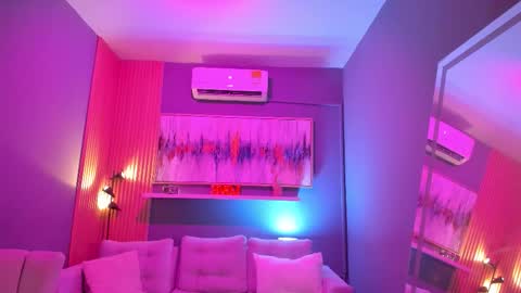 holis soy lily chang no olvides el pulgar arriba es muy importante para mi 3 independent model online show from 01/12/26, 07:41