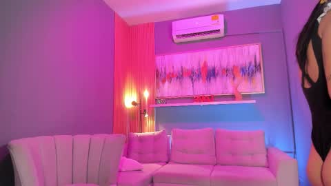 holis soy lily chang no olvides el pulgar arriba es muy importante para mi 3 independent model online show from 03/03/26, 08:04