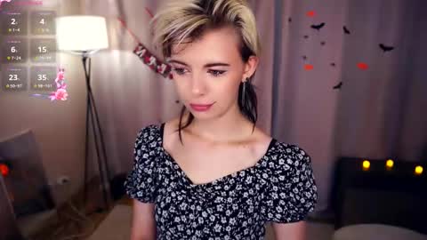 Lilian online show from 10/10/25, 06:12