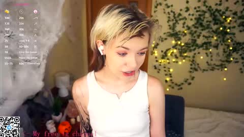 Lilian online show from 11/04/25, 05:50