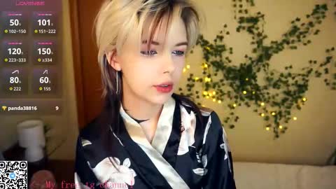 Lilian online show from 11/29/25, 07:11