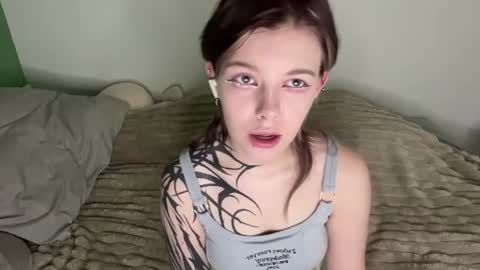 Snapshot of liliandaniels chatting on 07/18/26, 07:34 Lilian online show from 07/18/26, 07:34