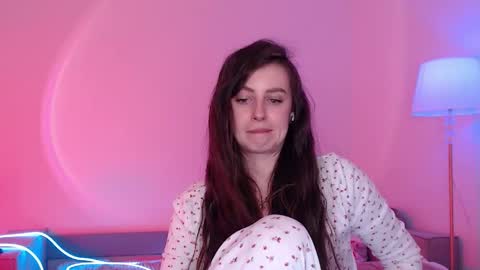 Snapshot of liliatlu chatting on 05/13/26, 11:44 Lilu online show from 05/13/26, 11:44