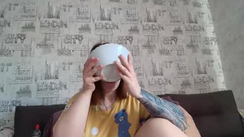 liliawoolf online show from 09/18/25, 06:37