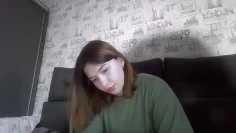 liliawoolf online show from 10/22/25, 06:02