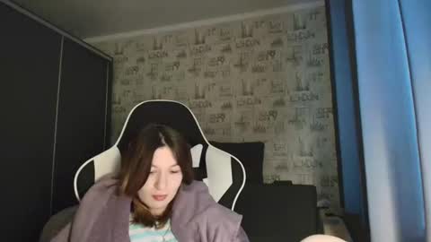 liliawoolf online show from 01/15/26, 07:57