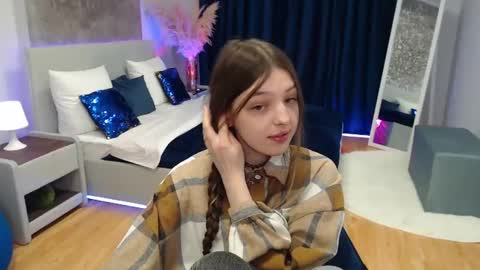 Lili Bakery online show from 01/25/25, 03:30