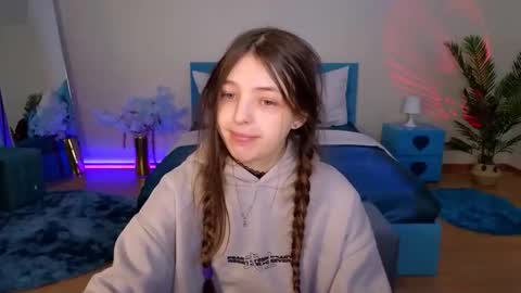 Lili Bakery online show from 03/03/26, 01:56