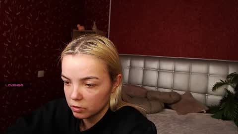 Lilie online show from 02/09/25, 05:22