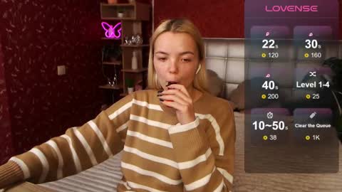 Lilie online show from 02/21/25, 11:21