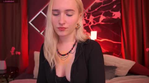 lilielfie online show from 02/16/26, 11:56