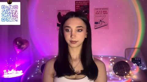 Lina online show from 04/19/26, 10:23