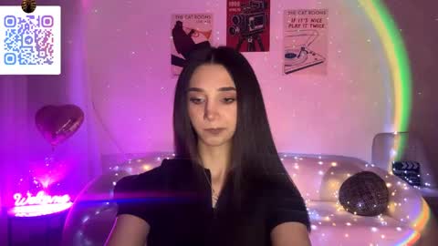 Lina online show from 04/21/26, 10:23