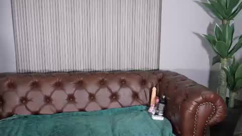 Snapshot of lilii_peach chatting on 06/30/26, 12:11 lilii peach online show from 06/30/26, 12:11