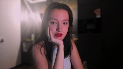 Snapshot of lililaluna chatting on 12/03/24, 02:27             ...  online show from 12/03/24, 02:27