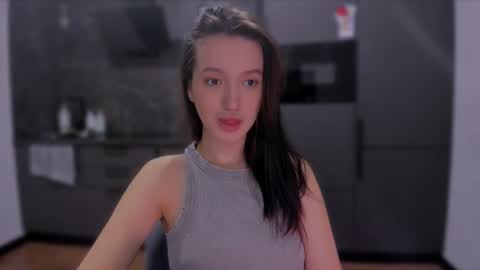 Snapshot of lililaluna chatting on 02/12/25, 04:44             ...  online show from 02/12/25, 04:44